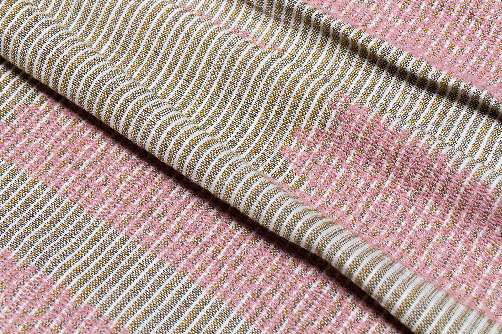 ABACA TEXTILE WITH PATTERN_.jpg
